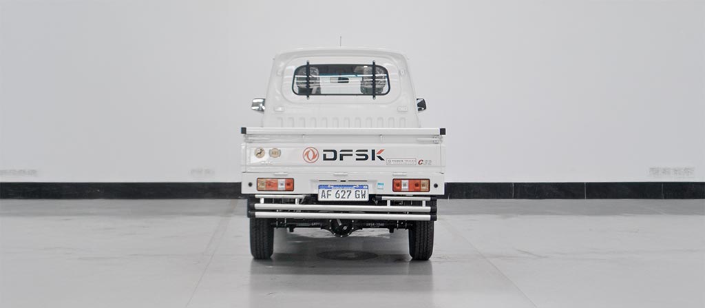 C32